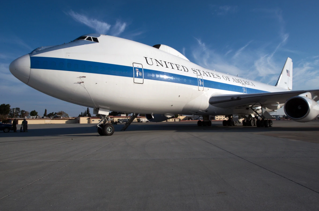 E-4B“末日飛機”